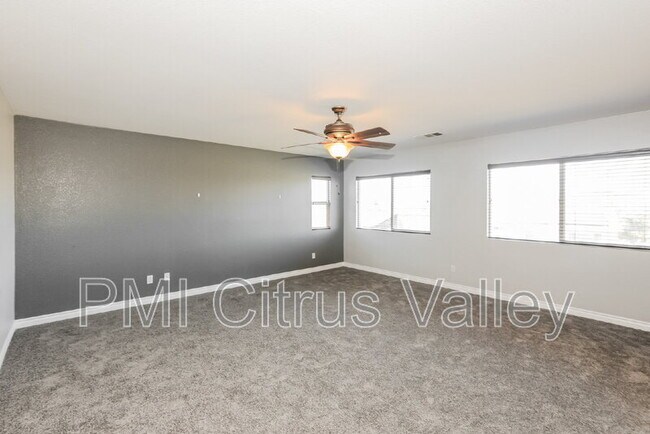 Building Photo - 28560 Sunridge Ct