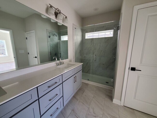 Building Photo - BRAND NEW TOWNHOMES AVALIABLE NOW