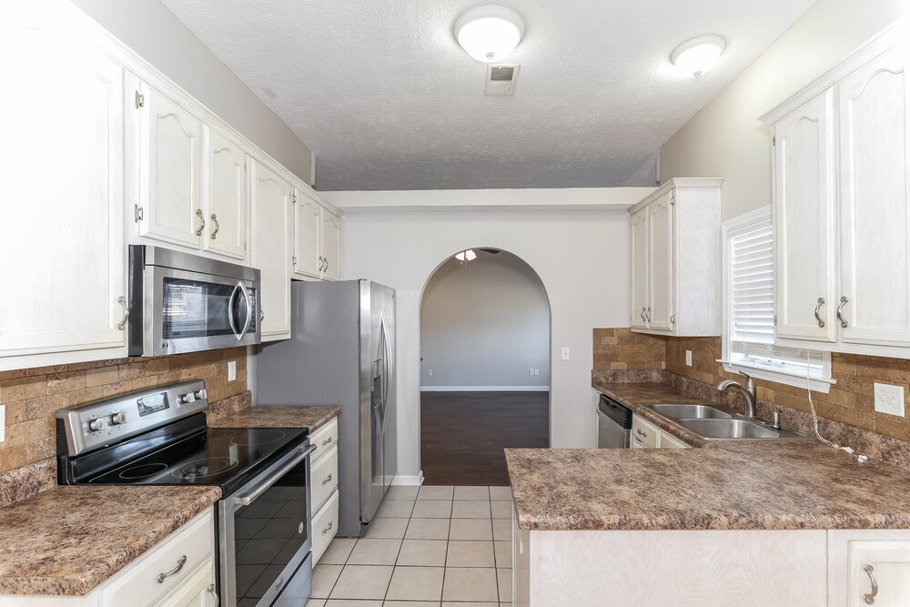 Building Photo - 13102 Braybourne Pl