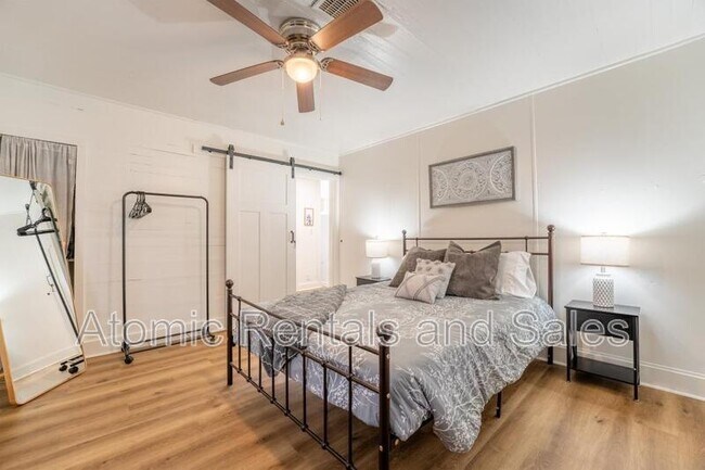 Building Photo - 614 E Brushy Valley Dr