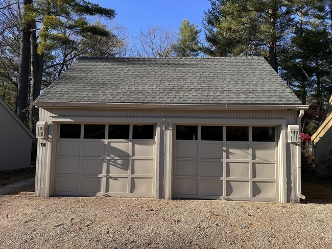 Building Photo - 10 Gray Pine Common