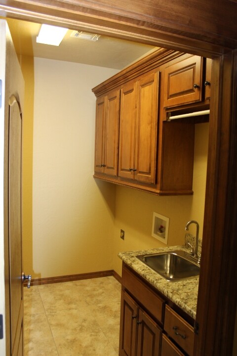Building Photo - 3005 SW 137th St