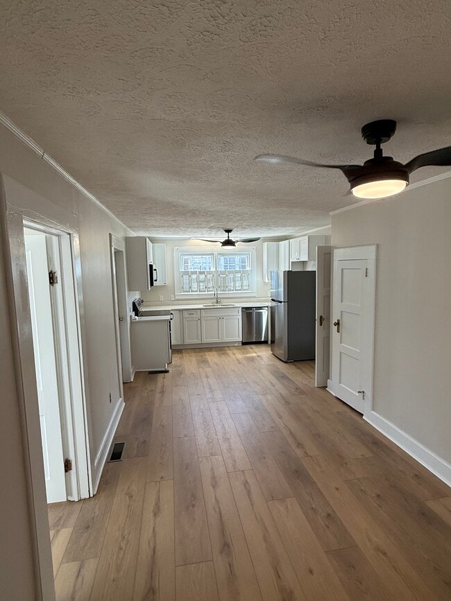 Building Photo - 163 Cleveland Ave