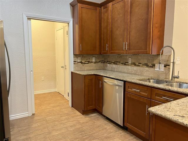 Building Photo - 7517 Wellcrest Dr