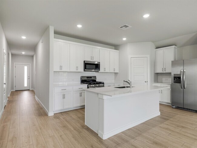 Building Photo - 1136 Del Rio Dr