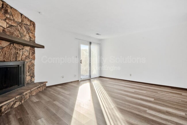 Building Photo - 2202 Richland Prairie Blvd