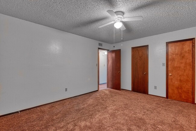 Building Photo - 1012-1014 N 5th