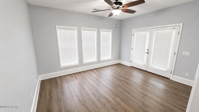 Building Photo - 9010 Polly Ave
