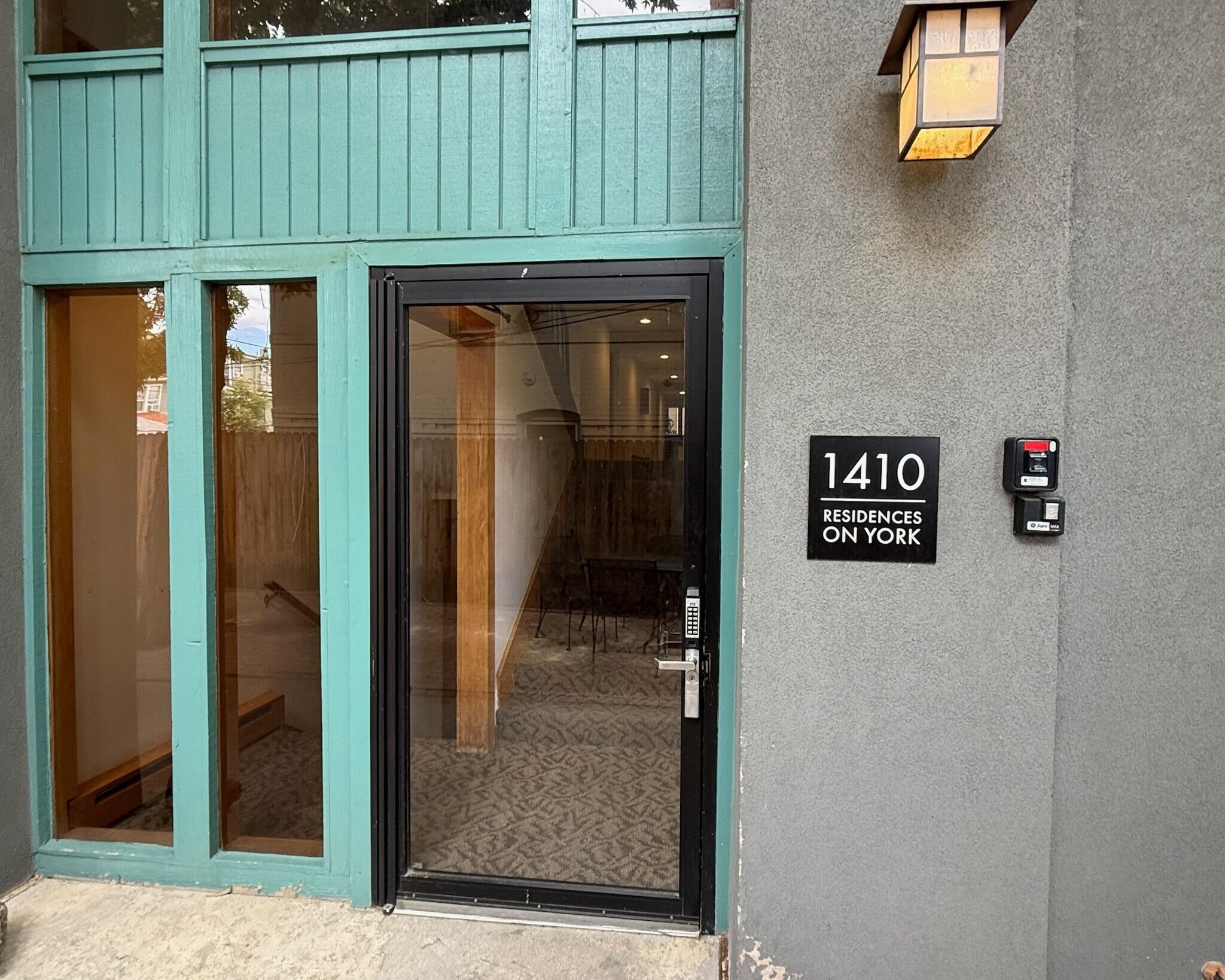 Building Photo - 1410 York St