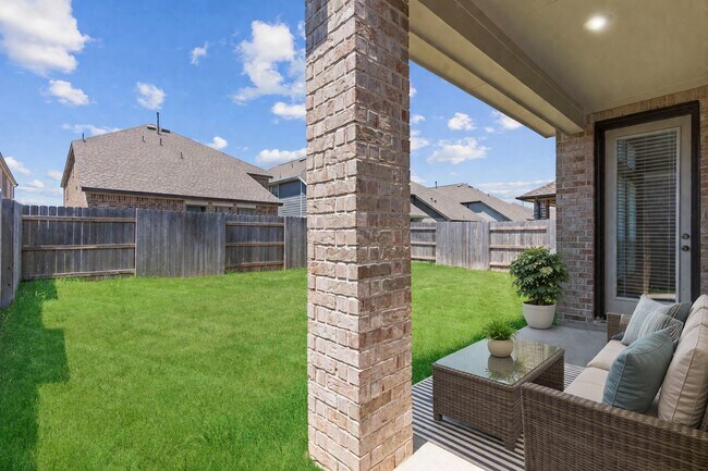 Building Photo - 7019 Winterberry Gln Ln