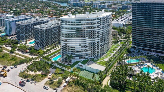Building Photo - 9601 Collins Ave