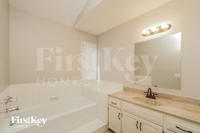 Building Photo - 14707 S Murray Ln