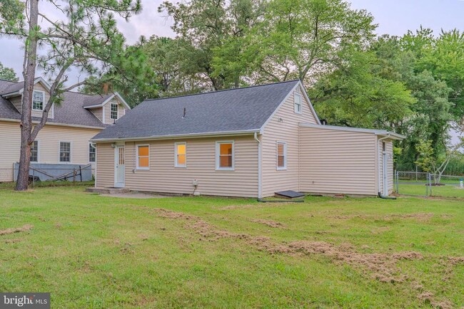 Building Photo - 1412 Peace Dr