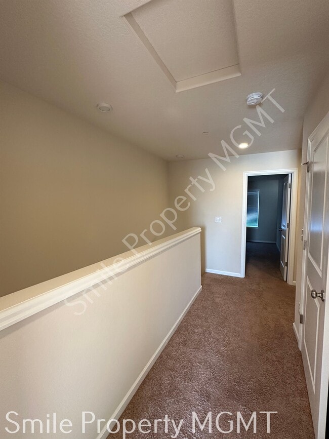 Building Photo - 12980 SE 155th Ave