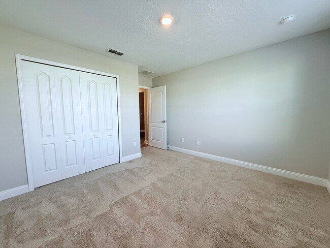 Building Photo - 23 Alagon Wy