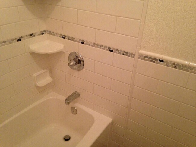 Building Photo - 935 Lake Tahoe Ct