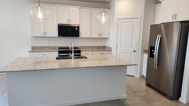 Building Photo - 7615 E Cozy Cottage Ln