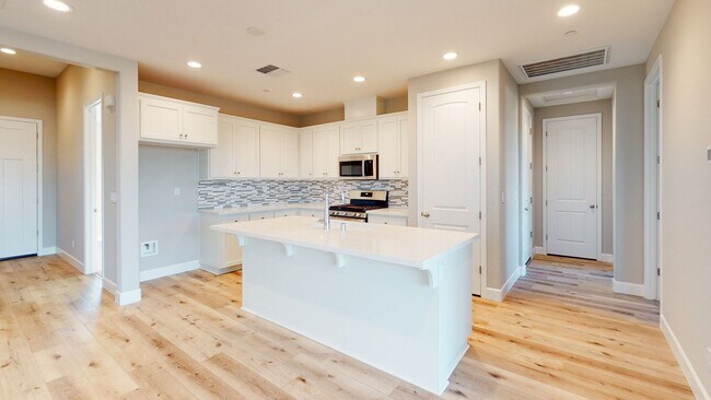 Building Photo - Brand New Construction! Single Family Resi...