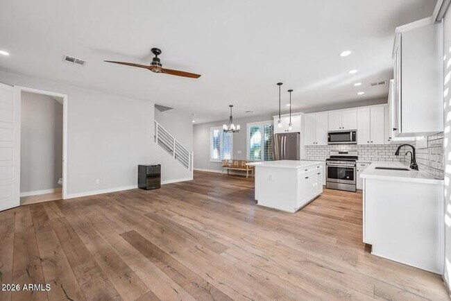 Building Photo - 3030 N 38th St