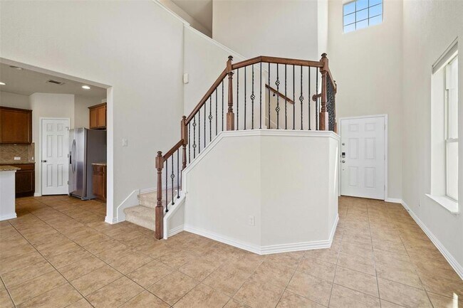 Building Photo - 16020 Hampton Bliss Trce