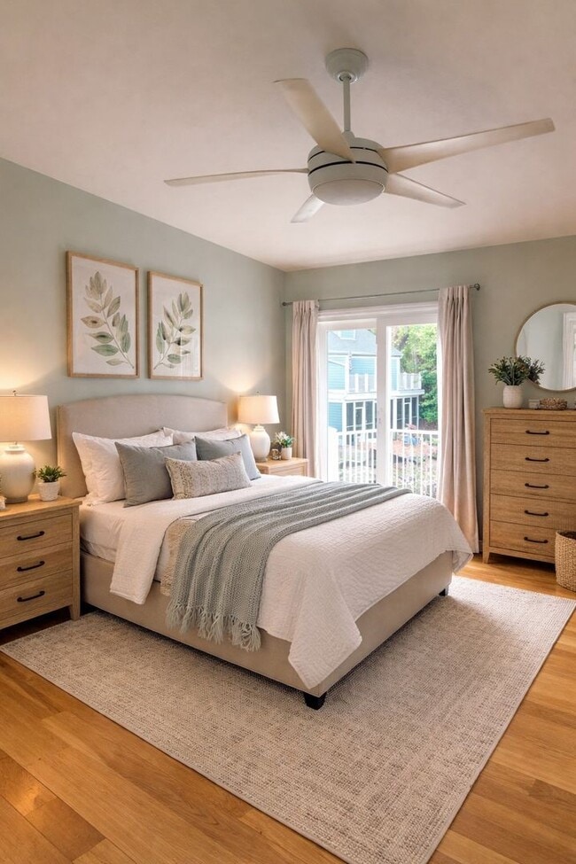 Building Photo - End Unit Townhome in Central Mount Pleasant - AVAILABLE August 1, 2026!
