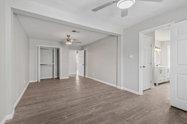 Building Photo - 3518 Avenue H