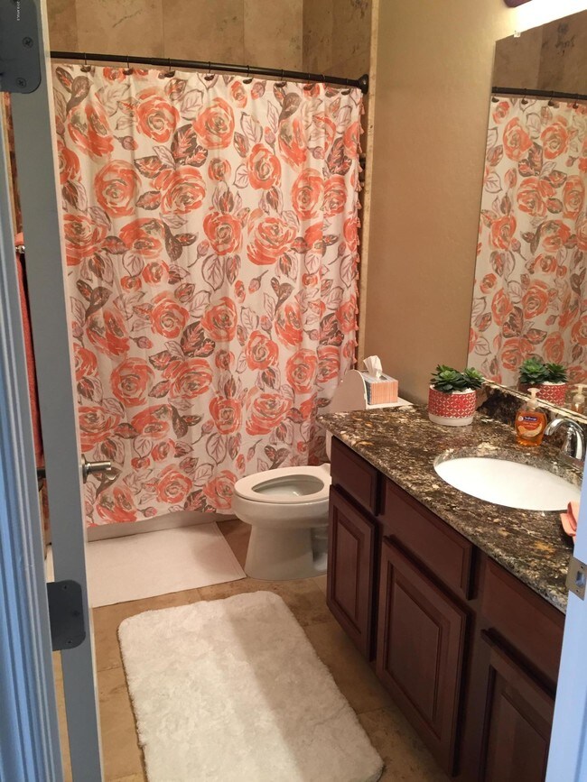 Building Photo - 9715 N Azure Ct