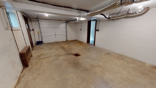 Building Photo - 2 Bedroom Home For Rent in Greensburg