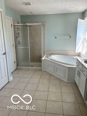 Building Photo - 13668 Fossil Dr