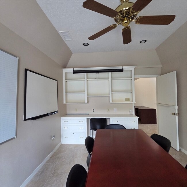 Building Photo - 14343 Torrey Chase Blvd