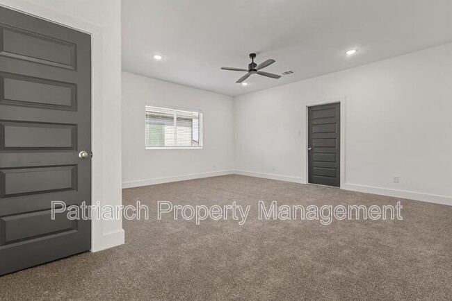 Building Photo - 3003 Alpha Wolf Ct