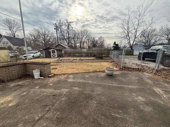 Building Photo - 2509 Covert Ave