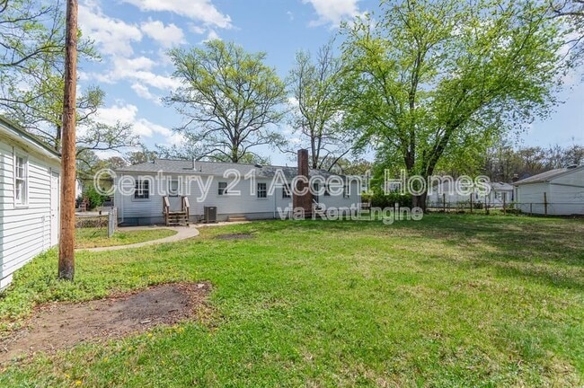 Building Photo - 7800 Schelhorn Rd