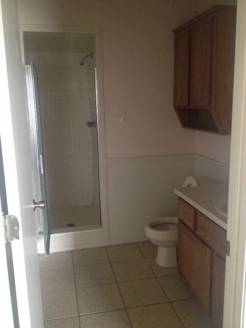 Building Photo - Laura Lane 3024