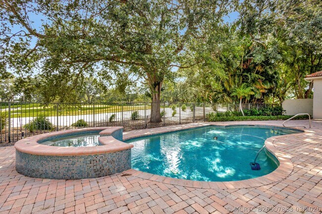 Building Photo - 6802 Casa Grande Way