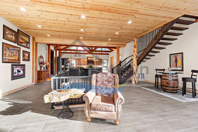 Building Photo - Stunning Luxury Hayden Lake Lodge with 5 B...