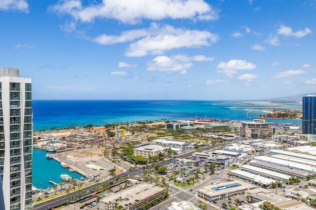 Building Photo - 2147