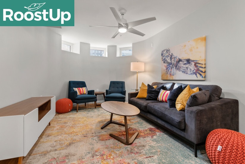 Building Photo - Furnished Bedroom with Private Bath in South Boston