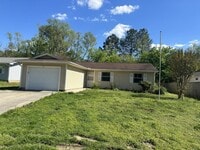 Building Photo - 104 Benttree Ct