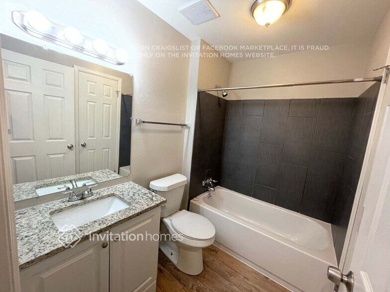 Building Photo - 11537 Birch St