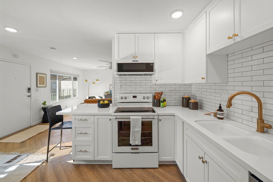 Building Photo - 345 Wisconsin Ave