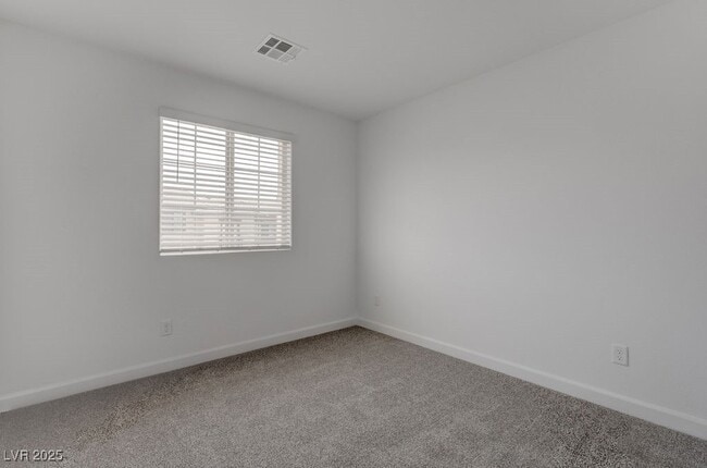 Building Photo - 933 Watford Pl