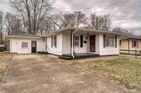 Building Photo - 2312 Frisse Ave