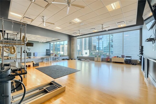 Building Photo - 210 Lavaca St