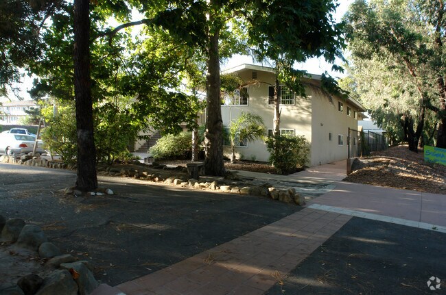 Building Photo - 6504 Pardall Rd