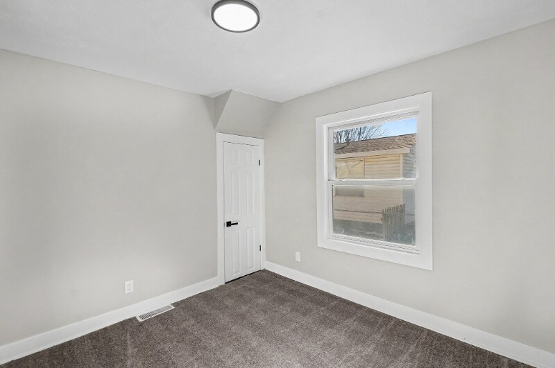 Building Photo - 92 S Clarkson St