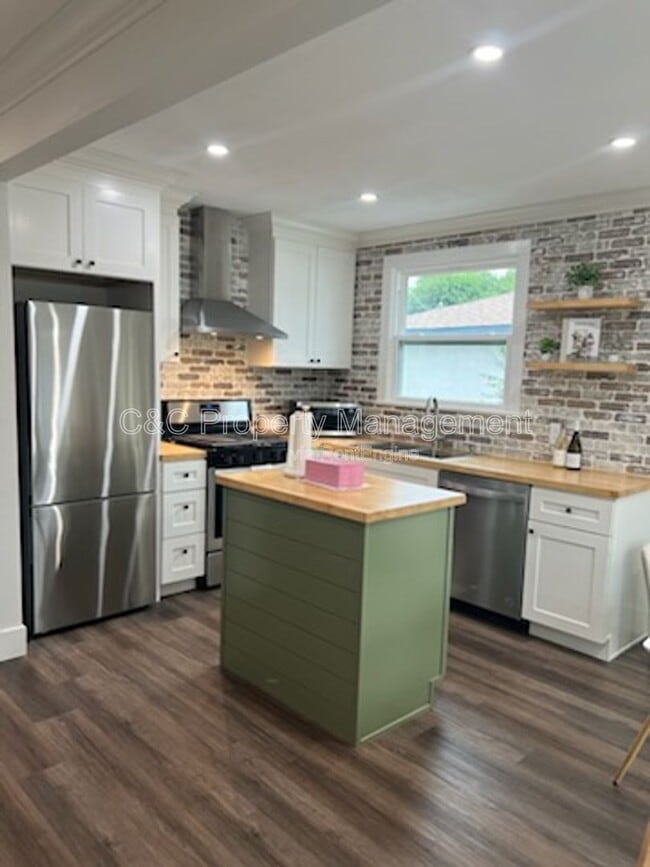 Building Photo - 59 W Castle St