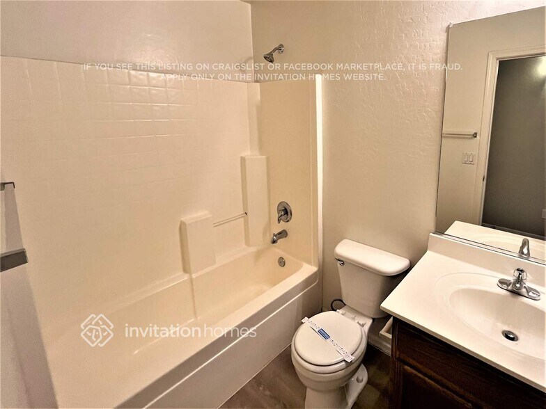 Building Photo - 14729 W Ventura St