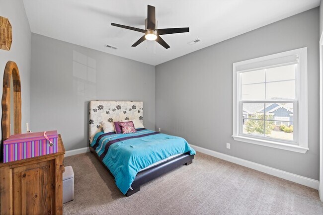 Building Photo - 3569 Weathervane Lp