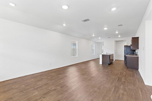 Building Photo - 115 Snapdragon Ln